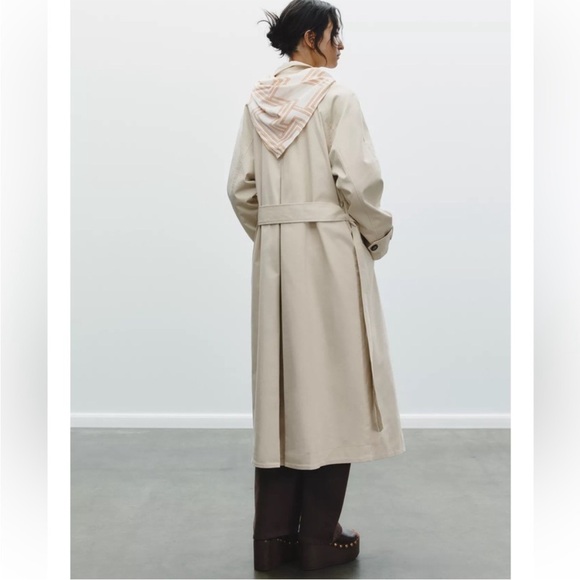 Zara Beige Trench Coat with scarf - Picture 6 of 13